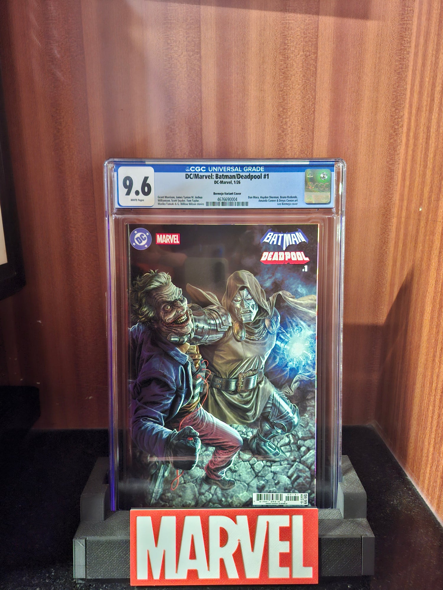 DC / Marvel: Batman / Deadpool #1 Cover C Lee Bermejo Variant CGC 9.6