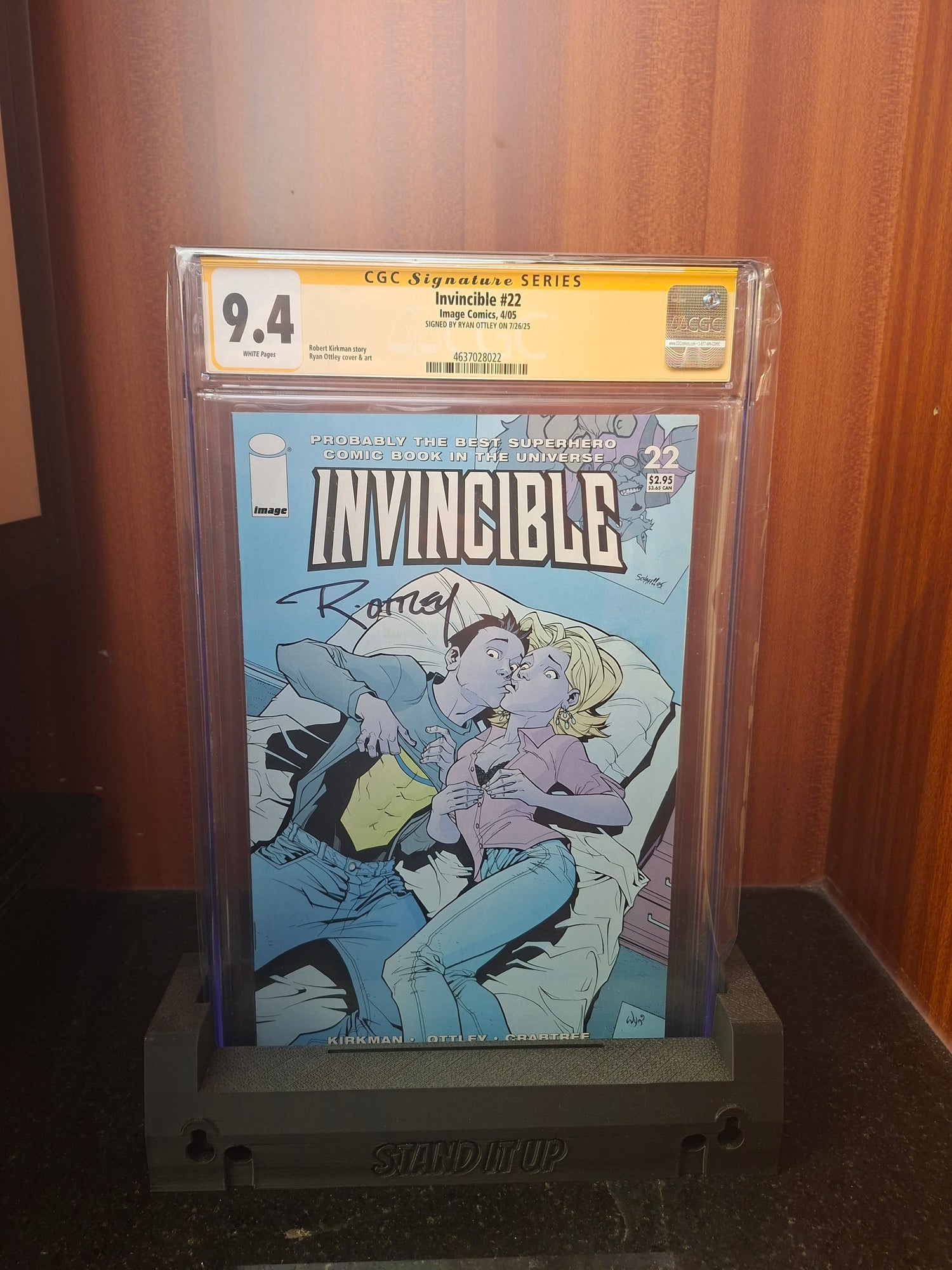 INVINCIBLE #22 CGC 9.4 SIGNED BY RYAN OTTLEY